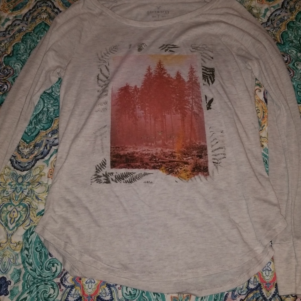 American Eagle Long Sleeve Soft & Sexy Tee